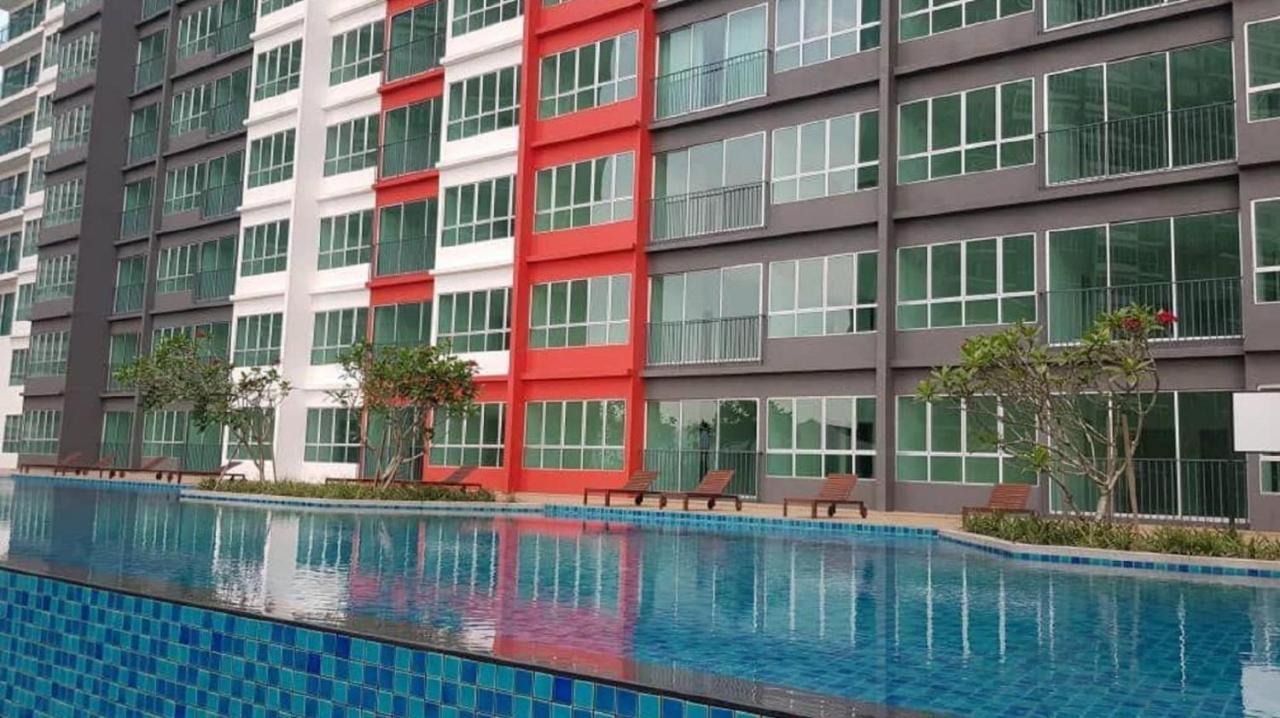Rantissi Homestay The Zizz Damansara North 페탈링자야 외부 사진
